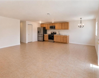 301 Clark Street - Photo Thumbnail 4