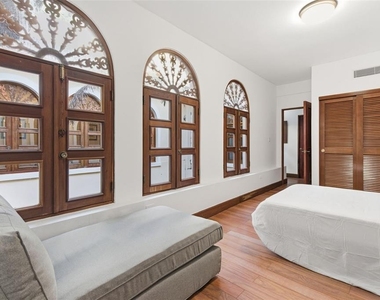 65 Calle San Francisco - Photo Thumbnail 10