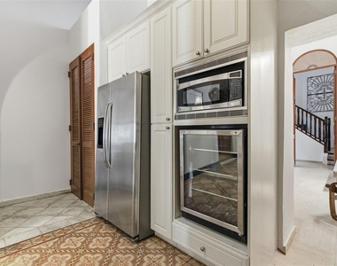 65 Calle San Francisco - Photo Thumbnail 20