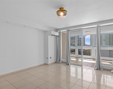 576 Ave. Arterial B, Coliseum Tower - Photo Thumbnail 12