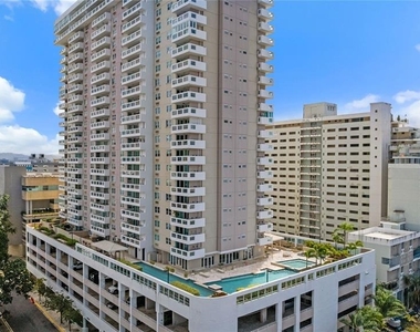 576 Ave. Arterial B, Coliseum Tower - Photo Thumbnail 1