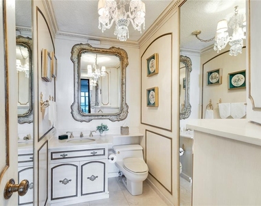 800 Ashford Avenue - Photo Thumbnail 13