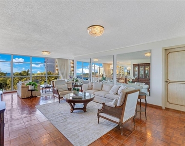 800 Ashford Avenue - Photo Thumbnail 11