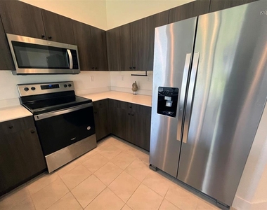 5525 Agostino Way - Photo Thumbnail 10