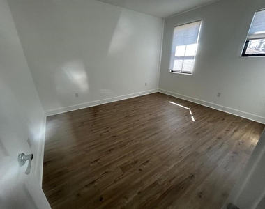 5525 Agostino Way - Photo Thumbnail 25