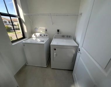 5525 Agostino Way - Photo Thumbnail 37