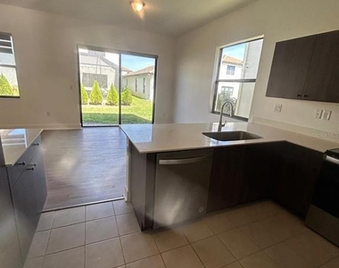 5525 Agostino Way - Photo Thumbnail 13