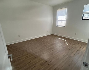 5525 Agostino Way - Photo Thumbnail 20