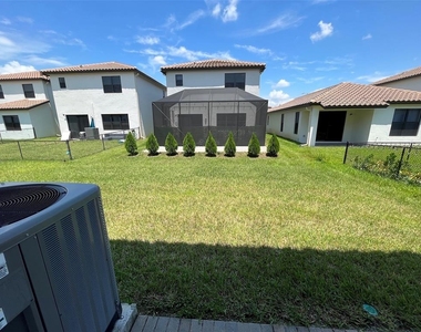 5525 Agostino Way - Photo Thumbnail 41