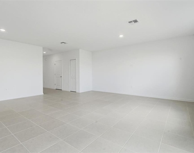 2756 Lookout Ridge Road - Photo Thumbnail 15