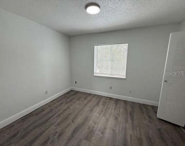 133 Garden Drive - Photo Thumbnail 9