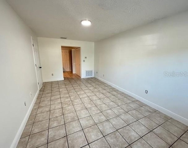 137 Garden Drive - Photo Thumbnail 4