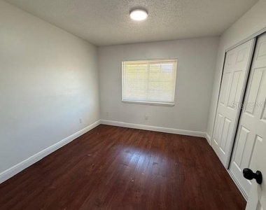 137 Garden Drive - Photo Thumbnail 14