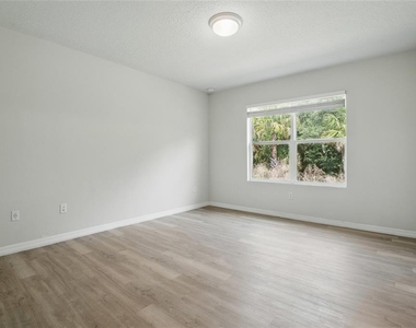 5079 Royal Point Avenue - Photo Thumbnail 46