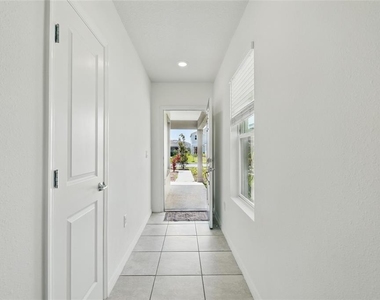 5079 Royal Point Avenue - Photo Thumbnail 33