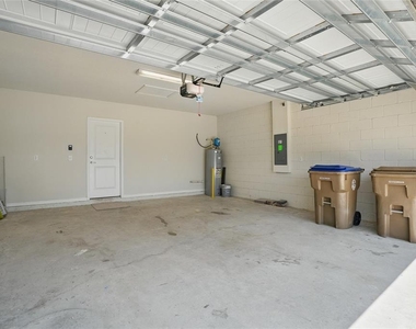 5079 Royal Point Avenue - Photo Thumbnail 63