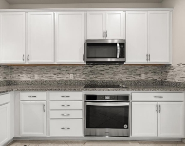5192 Chickadee Street - Photo Thumbnail 9