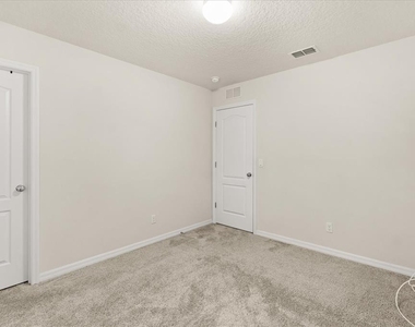 5192 Chickadee Street - Photo Thumbnail 29