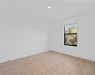 3261 Tranquil Trail - Photo Thumbnail 9