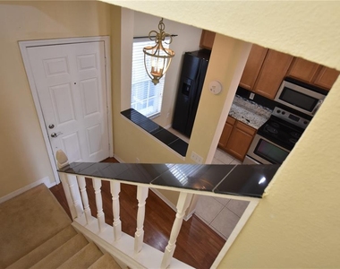 10832 Savannah Wood Drive - Photo Thumbnail 19