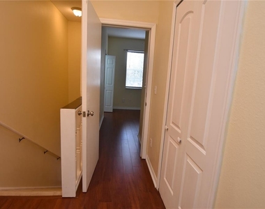10832 Savannah Wood Drive - Photo Thumbnail 10