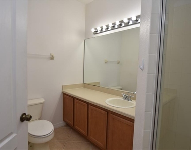10832 Savannah Wood Drive - Photo Thumbnail 12