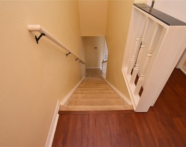 10832 Savannah Wood Drive - Photo Thumbnail 18