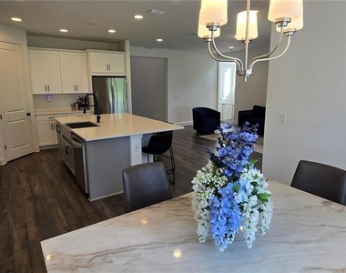 18410 Blue Heron Circle - Photo Thumbnail 14