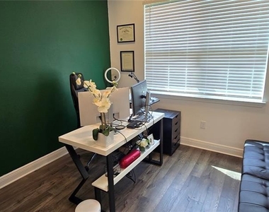 18410 Blue Heron Circle - Photo Thumbnail 33