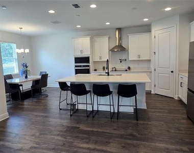 18410 Blue Heron Circle - Photo Thumbnail 21