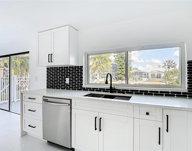 9920 San Mateo Way - Photo Thumbnail 17