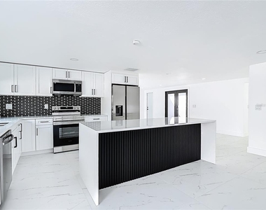 9920 San Mateo Way - Photo Thumbnail 13