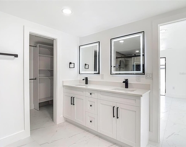 9920 San Mateo Way - Photo Thumbnail 37