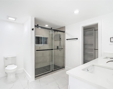 9920 San Mateo Way - Photo Thumbnail 36