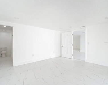 9920 San Mateo Way - Photo Thumbnail 34