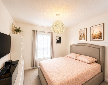 1200 Wycliffe Way - Photo Thumbnail 2