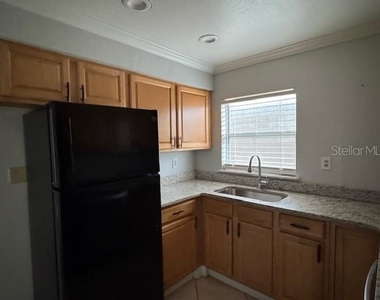 616 Palmer Street - Photo Thumbnail 4