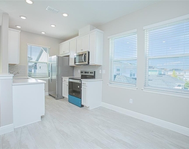 6533 Rover Way - Photo Thumbnail 32