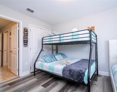 5251 Wildwood Way - Photo Thumbnail 30