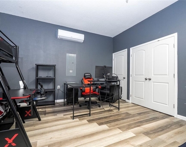 5251 Wildwood Way - Photo Thumbnail 46