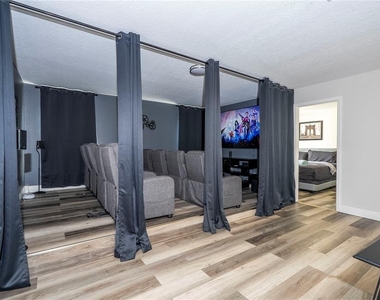 5251 Wildwood Way - Photo Thumbnail 26