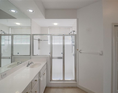 447 Enclave Place - Photo Thumbnail 22