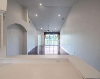 447 Enclave Place - Photo Thumbnail 11