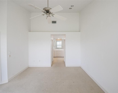 447 Enclave Place - Photo Thumbnail 19