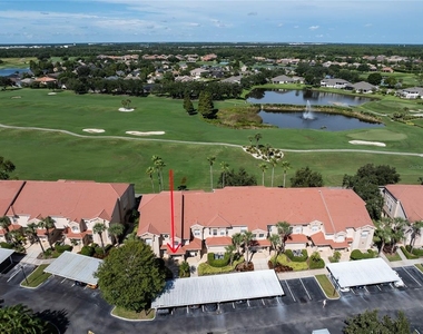 447 Enclave Place - Photo Thumbnail 3