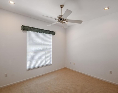 447 Enclave Place - Photo Thumbnail 28