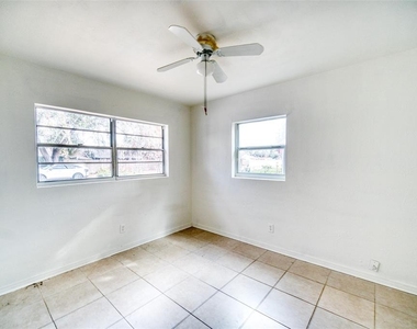 2317 Harris Street - Photo Thumbnail 25