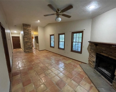 5213 Sw 92nd Court - Photo Thumbnail 5