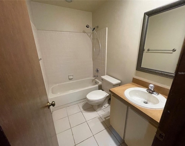5213 Sw 92nd Court - Photo Thumbnail 12