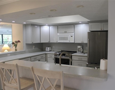 6472 Seagull Drive - Photo Thumbnail 3